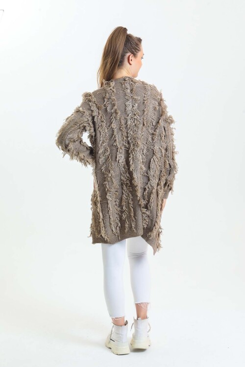 Yarasa Kol Püsküllü Triko Hırka