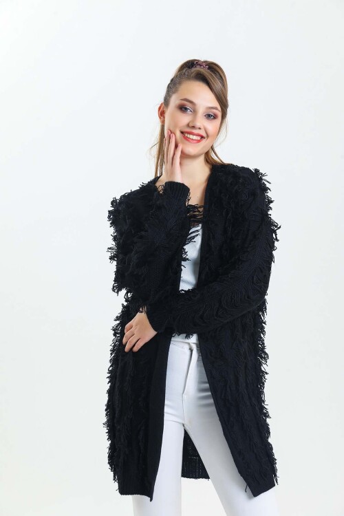 Yarasa Kol Püsküllü Triko Hırka